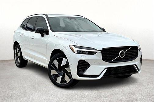 2025 Volvo XC60 Plug-In Hybrid T8 Plus