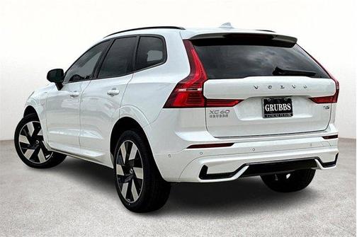 2025 Volvo XC60 Plug-In Hybrid T8 Plus