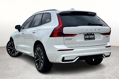 2026 Volvo XC60 B5 Ultra
