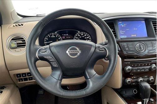 2016 Nissan Pathfinder Platinum