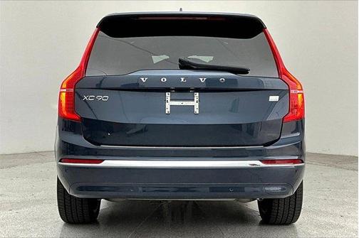 2023 Volvo XC90 Recharge Plug-In Hybrid T8 Ultimate Bright Theme 7-Seater