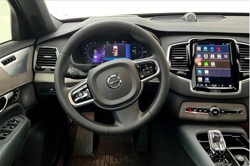 2023 Volvo XC90 Recharge Plug-In Hybrid T8 Ultimate Bright Theme 7-Seater