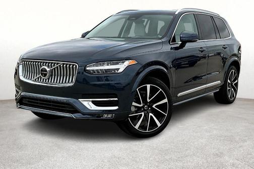 2025 Volvo XC90 B6 Plus 7-Seater