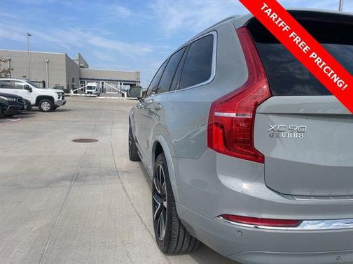 2025 Volvo XC90 B6 Plus 7 Passenger