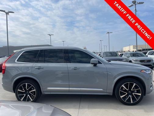 2025 Volvo XC90 B6 Plus 7-Seater