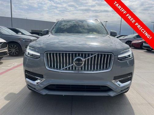 2025 Volvo XC90 B6 Plus 7 Passenger