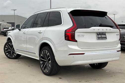 2026 Volvo XC90 B6 Ultra 7-Seater