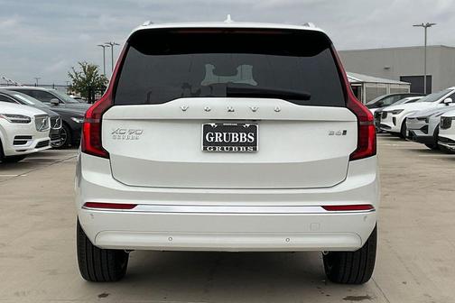 2026 Volvo XC90 B6 Ultra 7-Seater