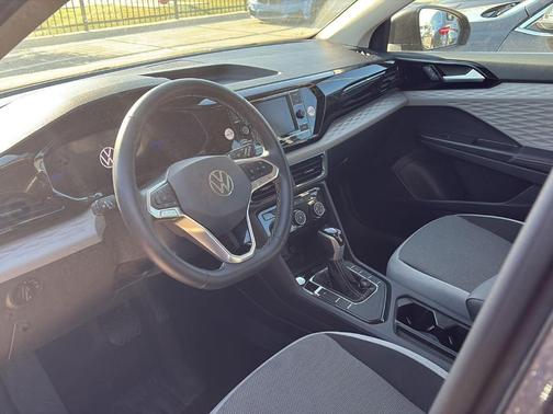 2024 Volkswagen Taos 1.5T S