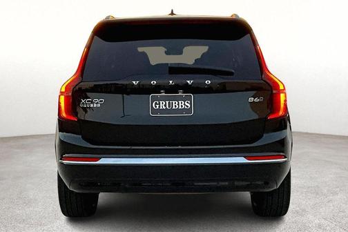 2025 Volvo XC90 B6 Plus 7-Seater