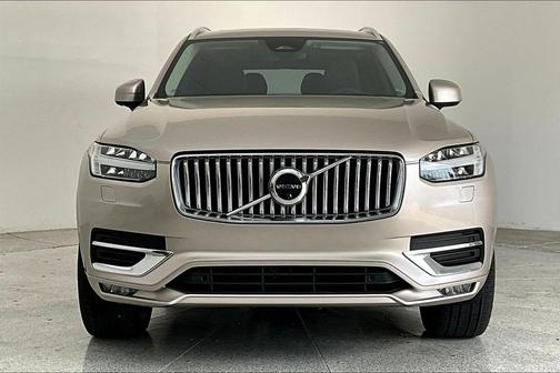 2023 Volvo XC90 B6 Ultimate 6-Seater