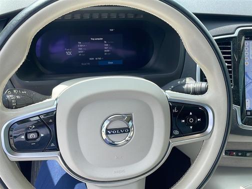 2023 Volvo XC90 B6 Plus 6-Seater