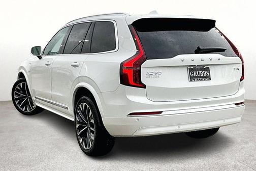 2025 Volvo XC90 Plug-In Hybrid T8 Core 7-Seater