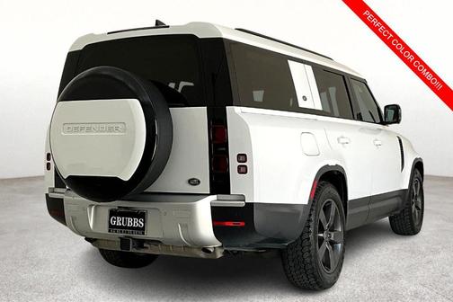 2023 Land Rover Defender SE