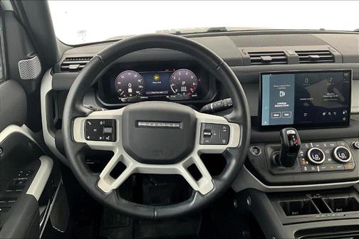 2023 Land Rover Defender SE