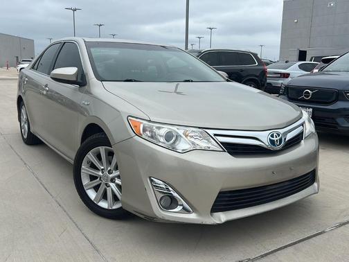 2014 Toyota Camry Hybrid LE