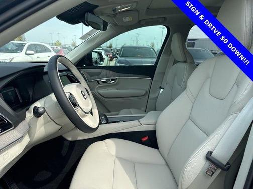 2025 Volvo XC90 B6 Plus 7 Passenger