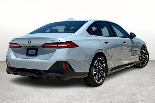 2025 BMW 530 i xDrive