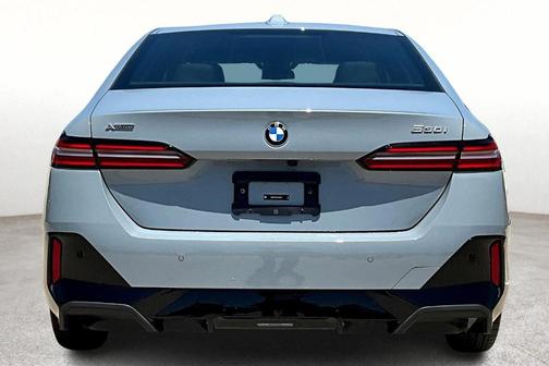 2025 BMW 530 i xDrive
