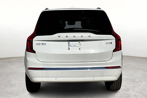 2025 Volvo XC90 PLUS