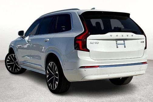 2025 Volvo XC90 PLUS