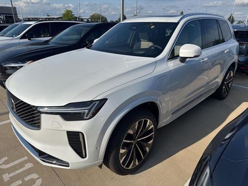 2025 Volvo XC90 Plug-In Hybrid T8 Ultra 7-Seater