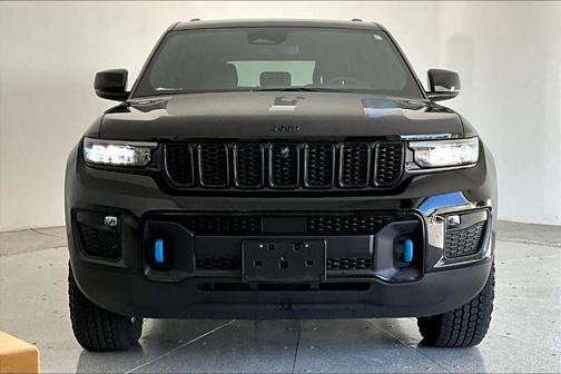 2023 Jeep Grand Cherokee 4xe Trailhawk