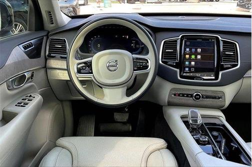 2024 Volvo XC90 Recharge Plug-In Hybrid T8 Ultimate Bright Theme 7-Seater