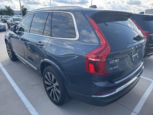 2024 Volvo XC90 B6 Plus Bright Theme 7-Seater