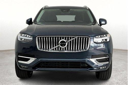 2024 Volvo XC90 B6 Plus Bright Theme 7-Seater