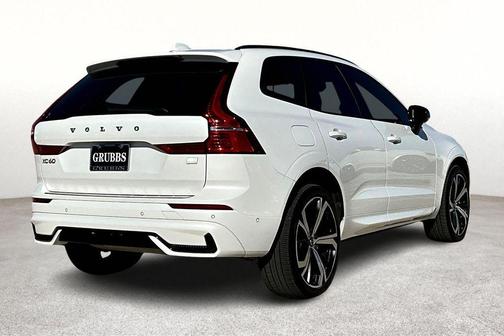 2024 Volvo XC60 Recharge Plug-In Hybrid T8 Ultimate Dark Theme