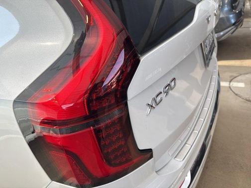 2025 Volvo XC90 Plug-In Hybrid T8 Plus 7-Seater