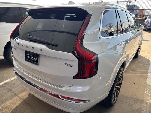 2025 Volvo XC90 Plug-In Hybrid T8 Plus 7-Seater