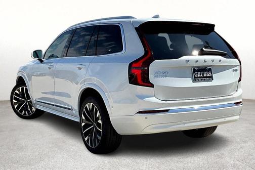 2025 Volvo XC90 PLUS