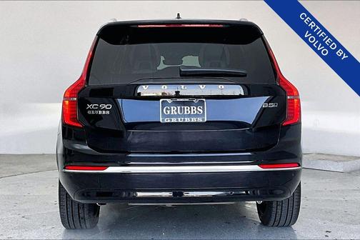 2025 Volvo XC90 B5 Plus