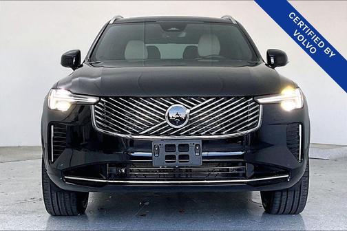 2025 Volvo XC90 B5 Plus