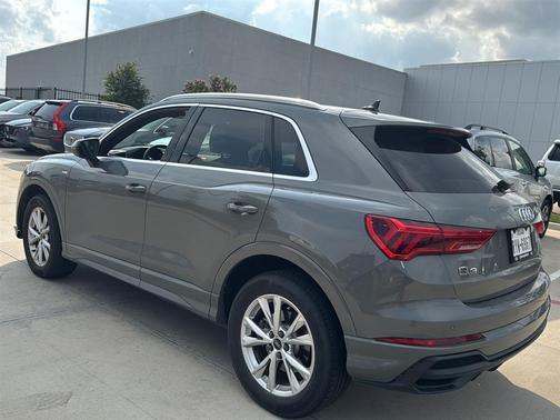 2022 Audi Q3 45 S line Premium