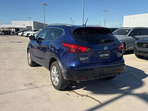 2018 Nissan Rogue Sport SV