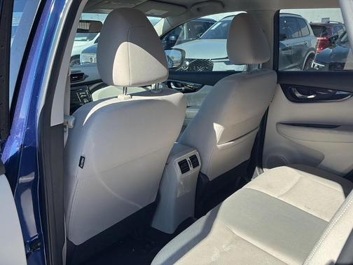2018 Nissan Rogue Sport SV
