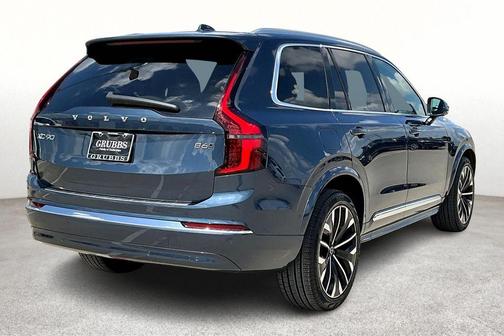2025 Volvo XC90 B6 Plus 7-Seater