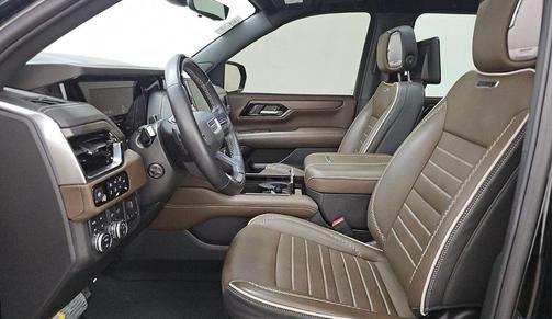 Black 2025 GMC Yukon XL Denali Ultimate