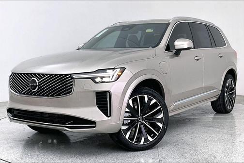 2026 Volvo XC90 Plug-In Hybrid T8 Plus 7-Seater