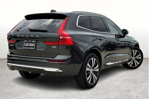 2022 Volvo XC60 B5 Inscription