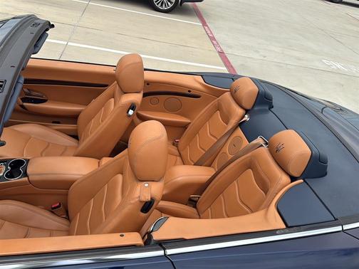 2015 Maserati GranTurismo Base