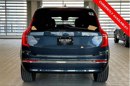 2025 Volvo XC90 B6 Plus 7 Passenger