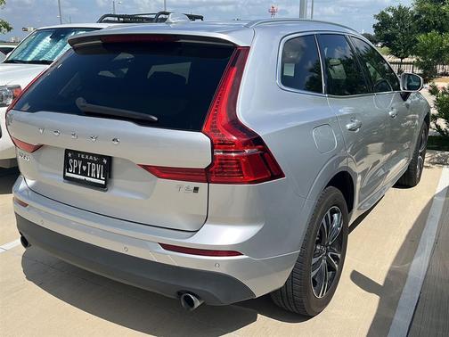 2020 Volvo XC60 T6 Momentum