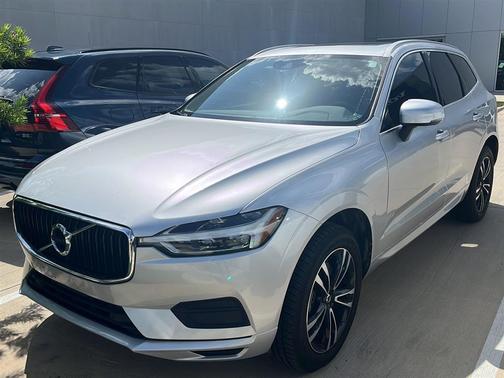 2020 Volvo XC60 T6 Momentum