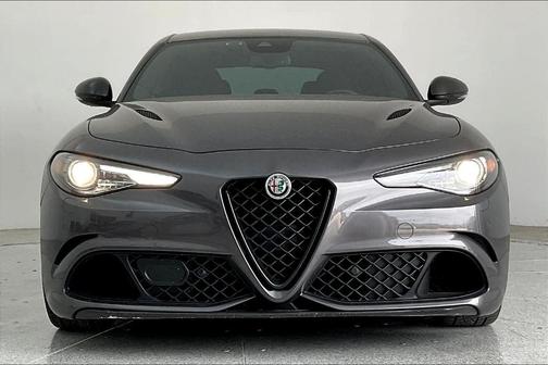 2021 Alfa Romeo Giulia Quadrifoglio