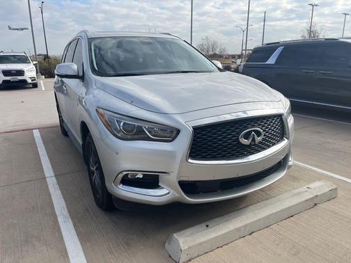 2017 INFINITI QX60 Base