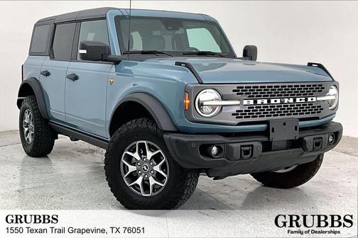 2023 Ford Bronco Base